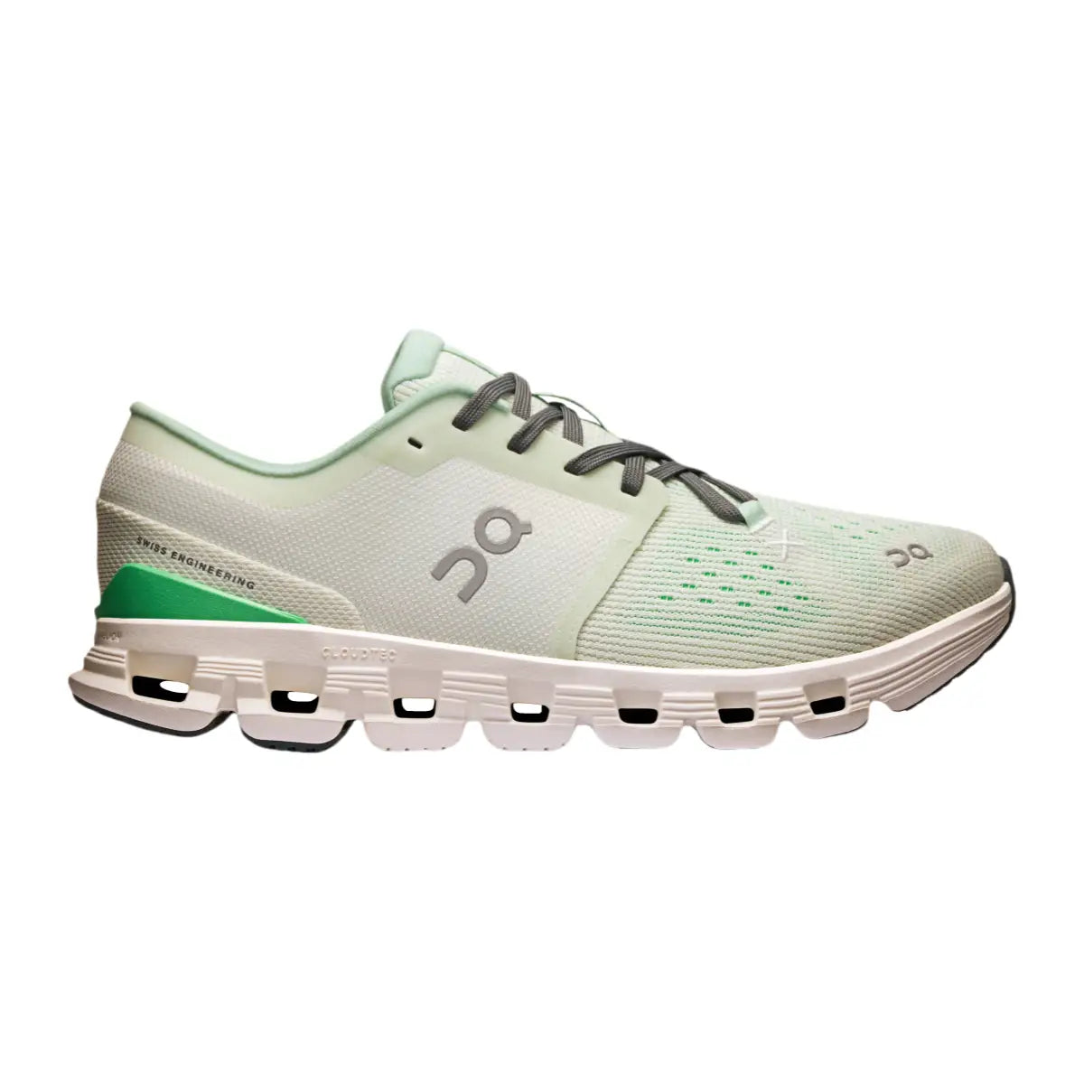 Cloud X 4 – Lightweight Training & All-Day Comfort